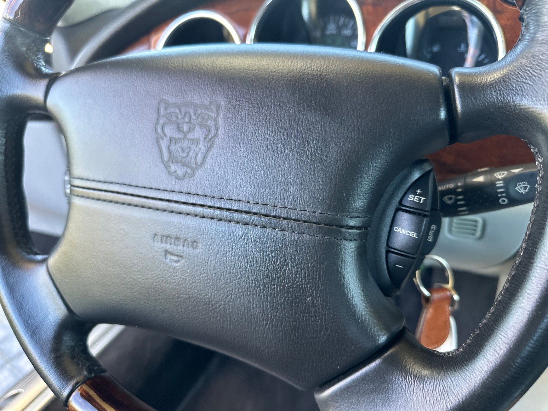 Used 2003 Jaguar XK8 Convertible image 20