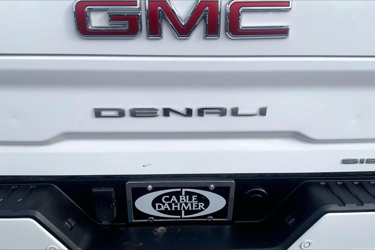 Used 2021 GMC Sierra 2500 Denali w/ Denali Ultimate Package AWD/4WD image 8