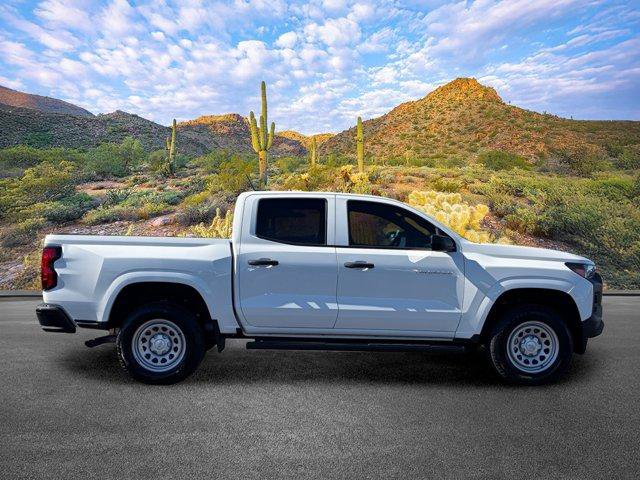 Used 2024 Chevrolet Colorado W/T w/ WT Convenience Package RWD image 3