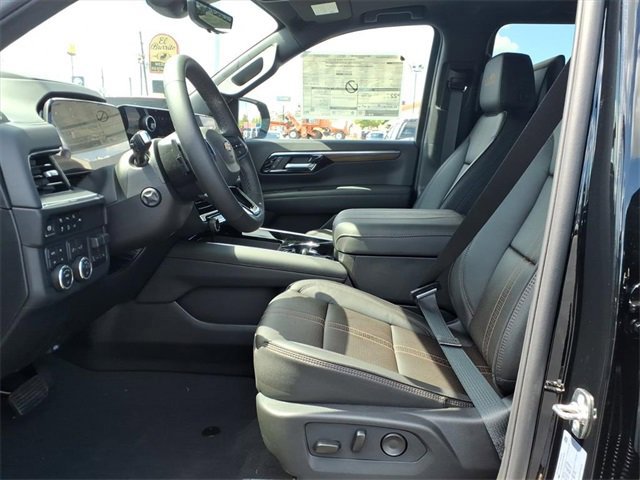 New 2026 Chevrolet Suburban High Country image 12