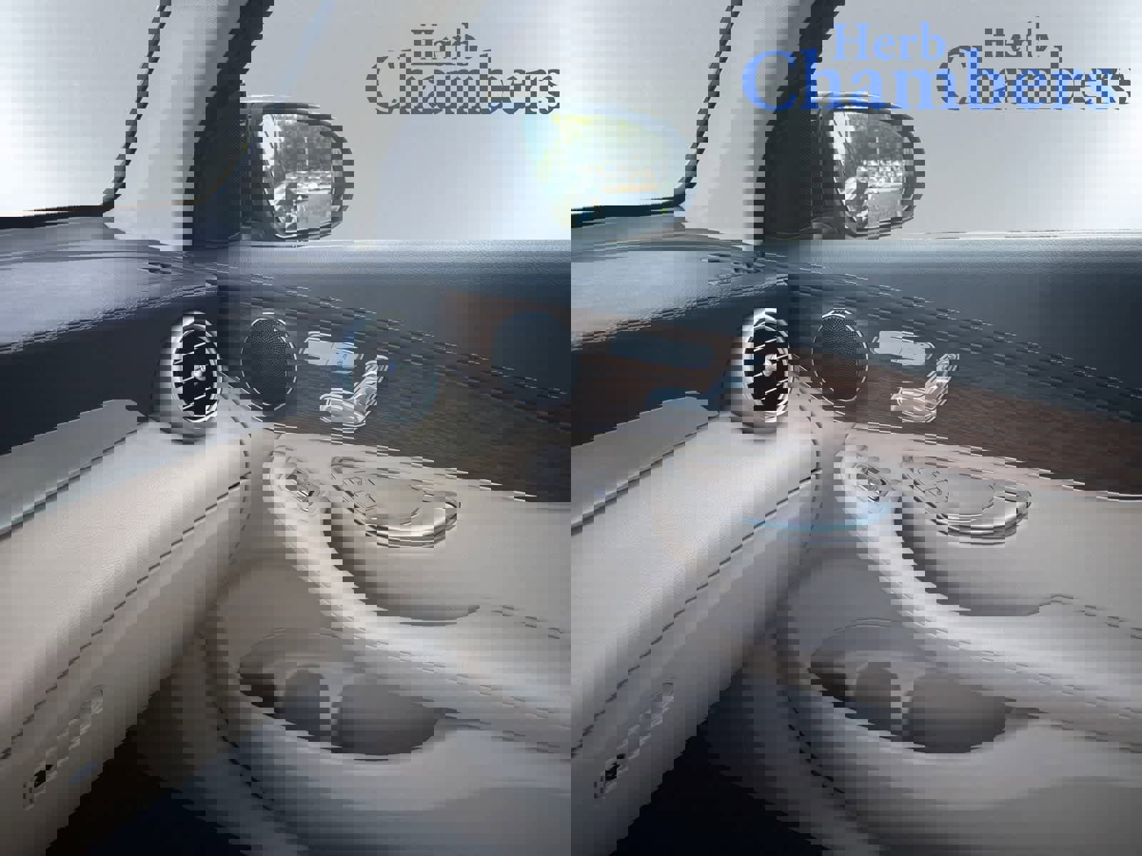 Used 2022 Mercedes-Benz GLC 300 4MATIC image 16