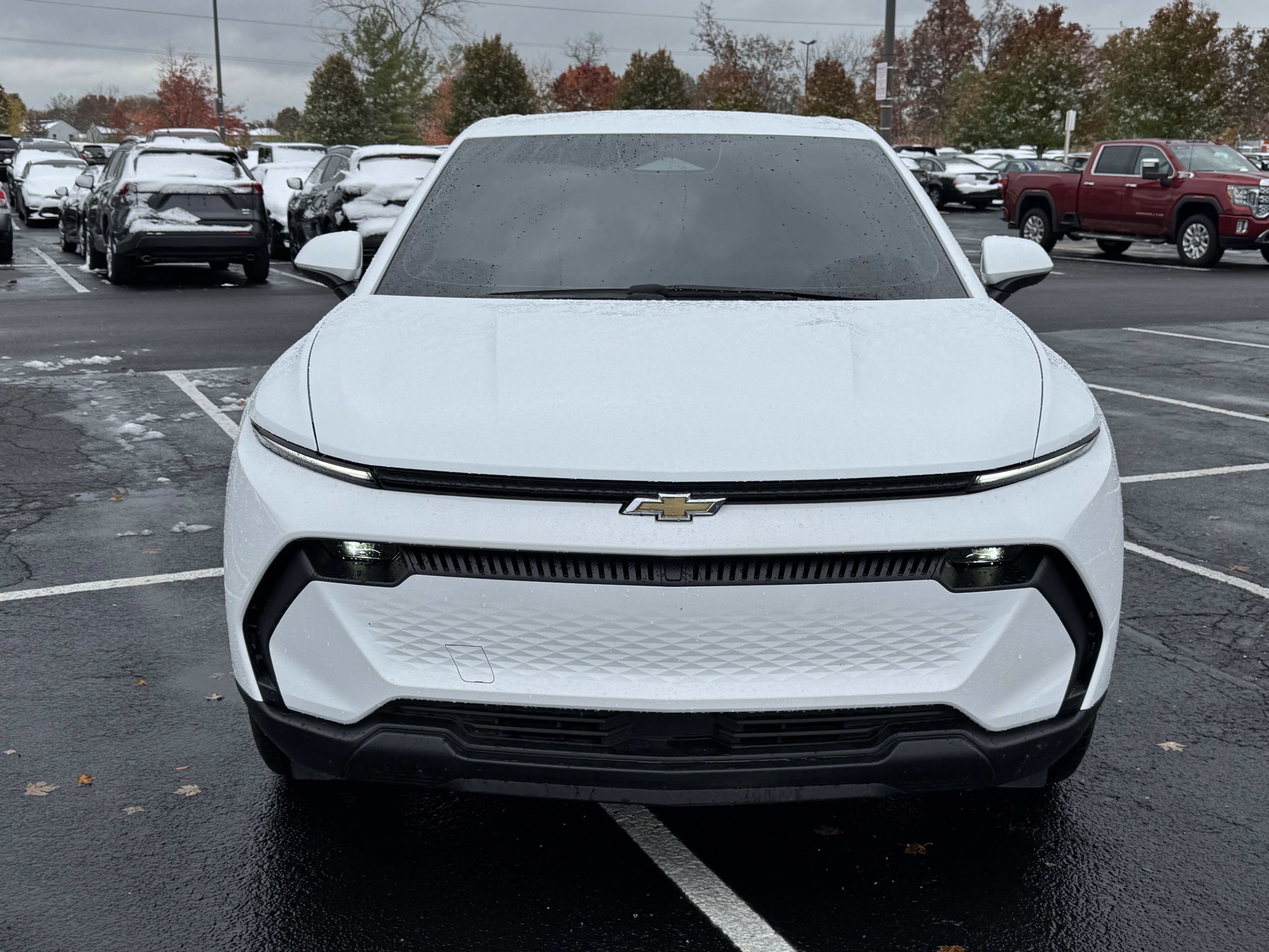 Used 2025 Chevrolet Equinox EV LT image 3