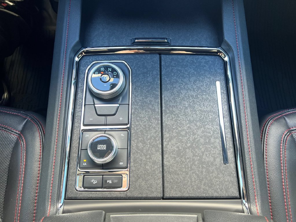 Used 2023 Ford Expedition Limited AWD/4WD image 22