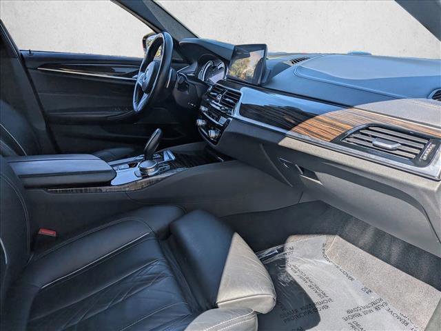 Used 2018 BMW M550i xDrive image 21
