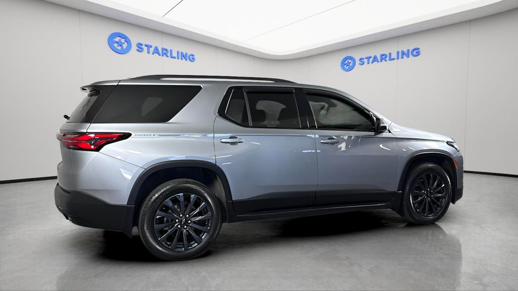 Used 2023 Chevrolet Traverse RS image 10
