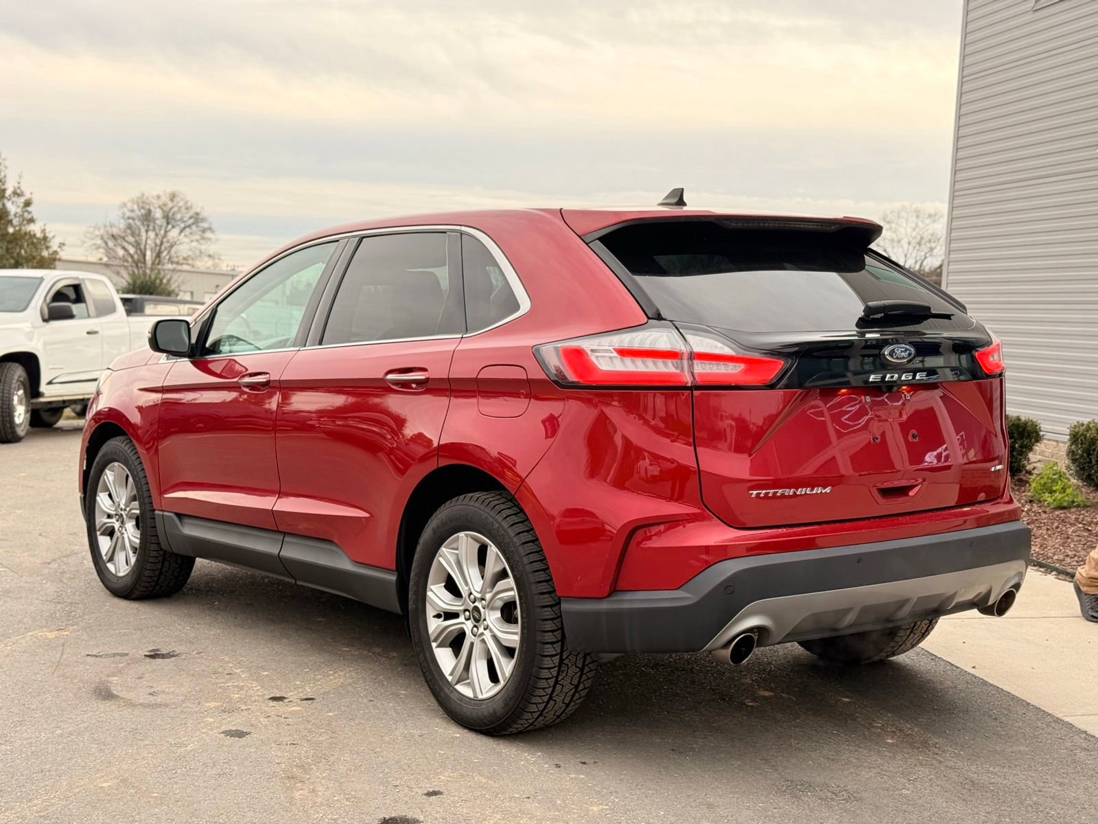 Used 2023 Ford Edge Titanium image 8