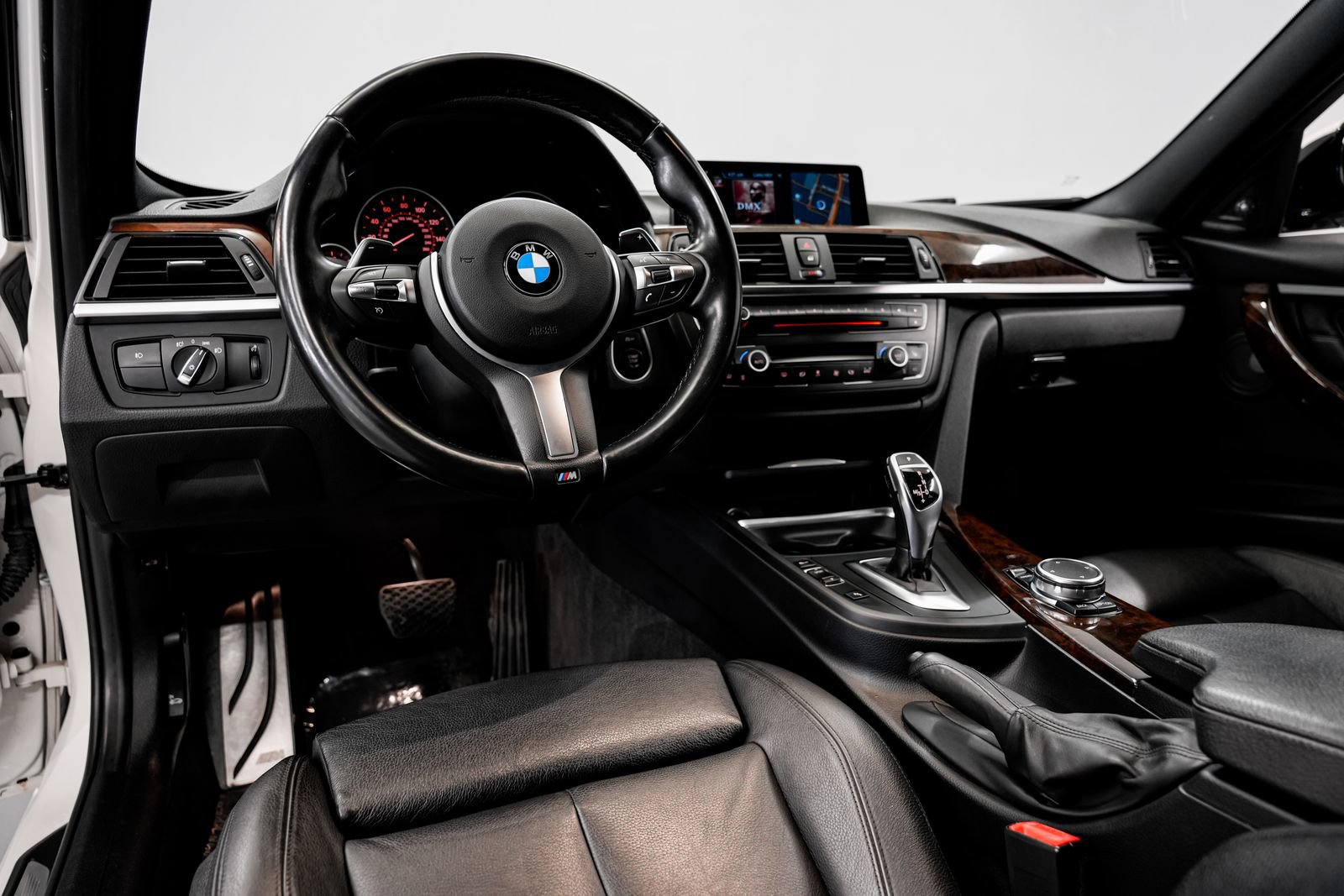 Used 2015 BMW 328d xDrive Wagon AWD/4WD image 9