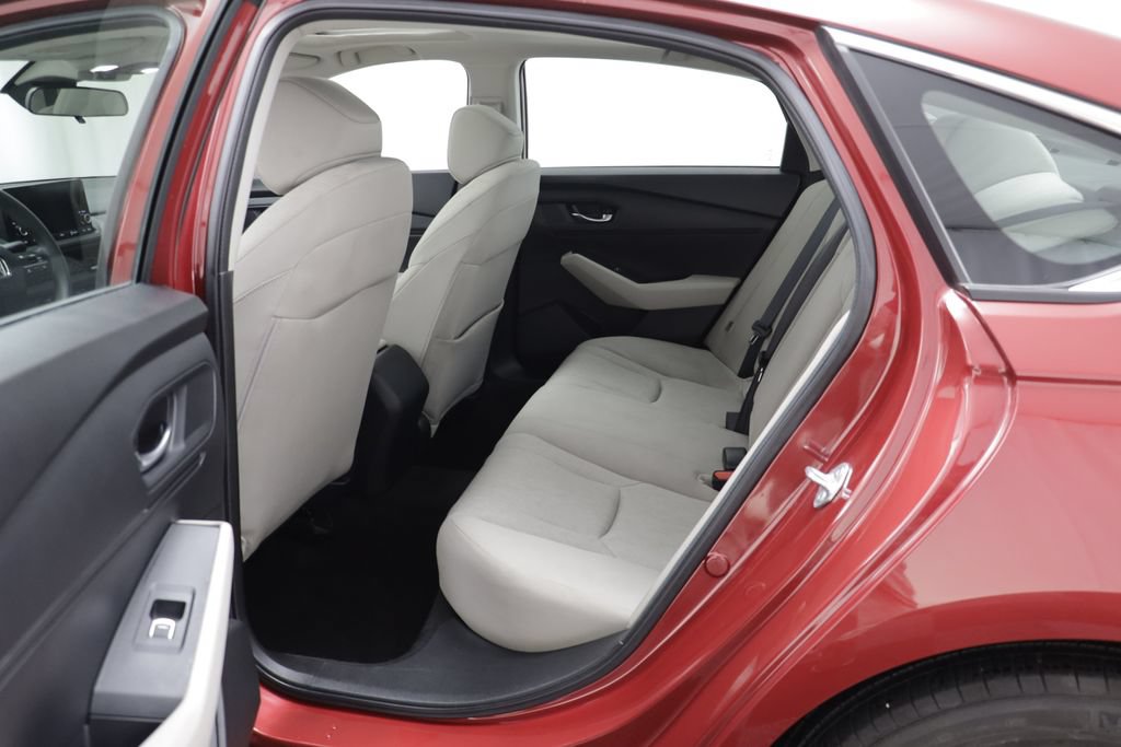 Used 2023 Honda Accord EX image 13
