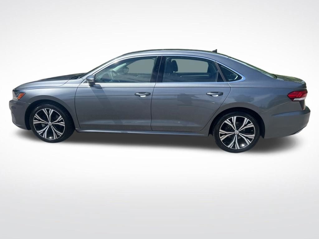 Used 2021 Volkswagen Passat 2.0T SE FWD image 8