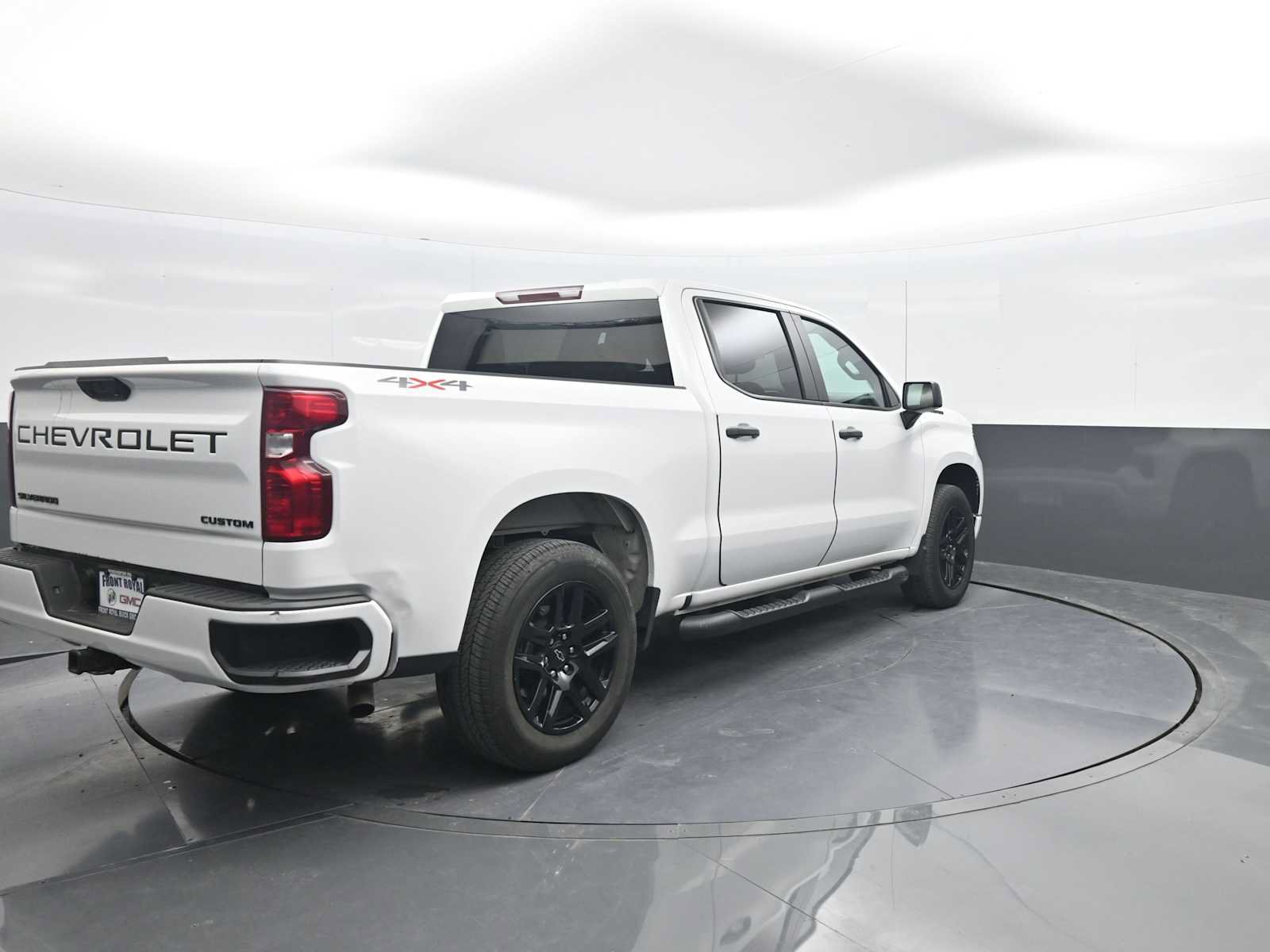 Used 2024 Chevrolet Silverado 1500 Custom w/ LPO, Dark Essentials Package AWD/4WD image 7