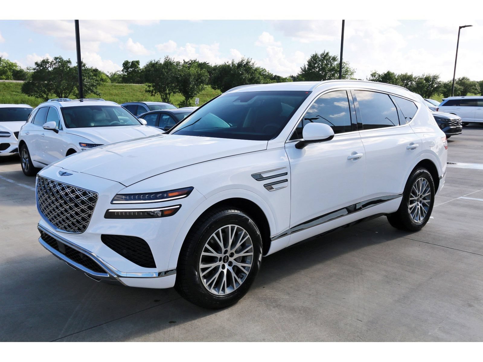 Used 2026 Genesis GV80 2.5T RWD image 4