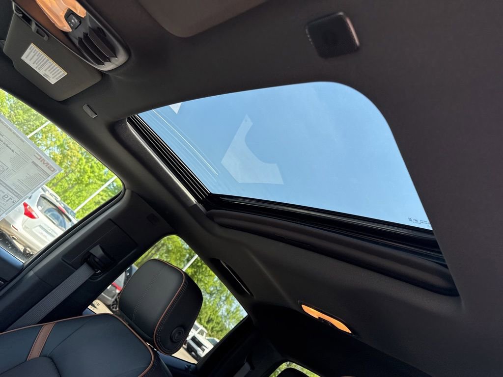 New 2026 GMC Canyon AT4 w/ Technology Plus Package AWD/4WD image 12