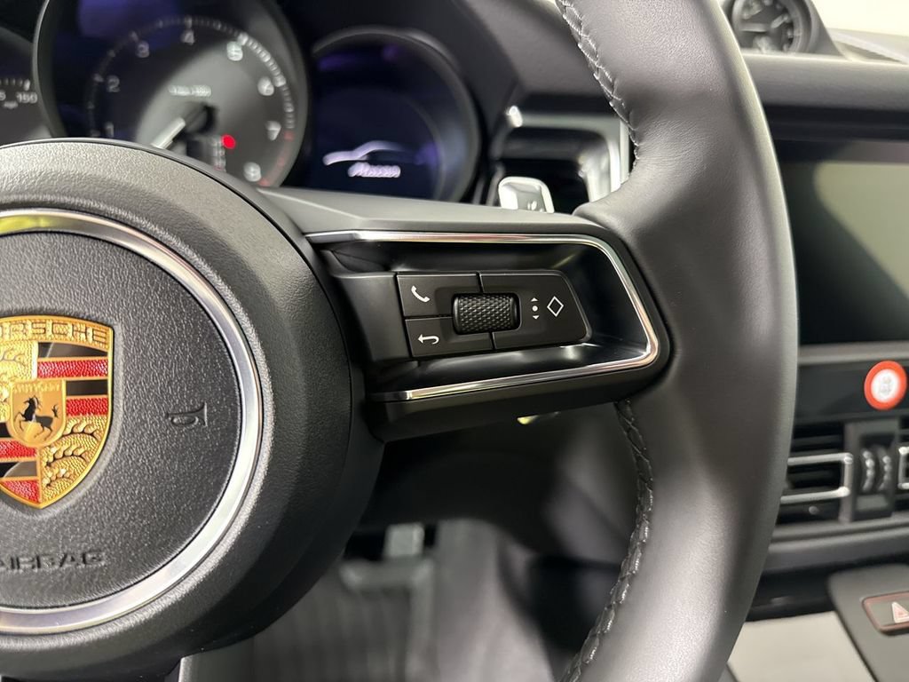New 2026 Porsche Macan AWD/4WD image 39