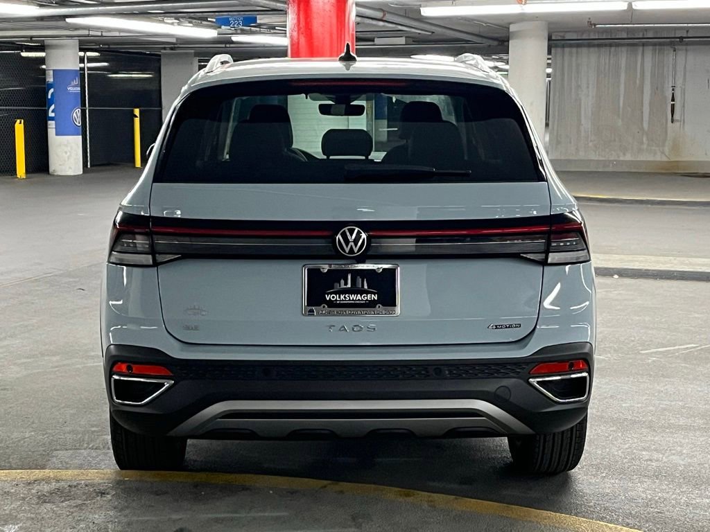 New 2026 Volkswagen Taos SE AWD/4WD image 32