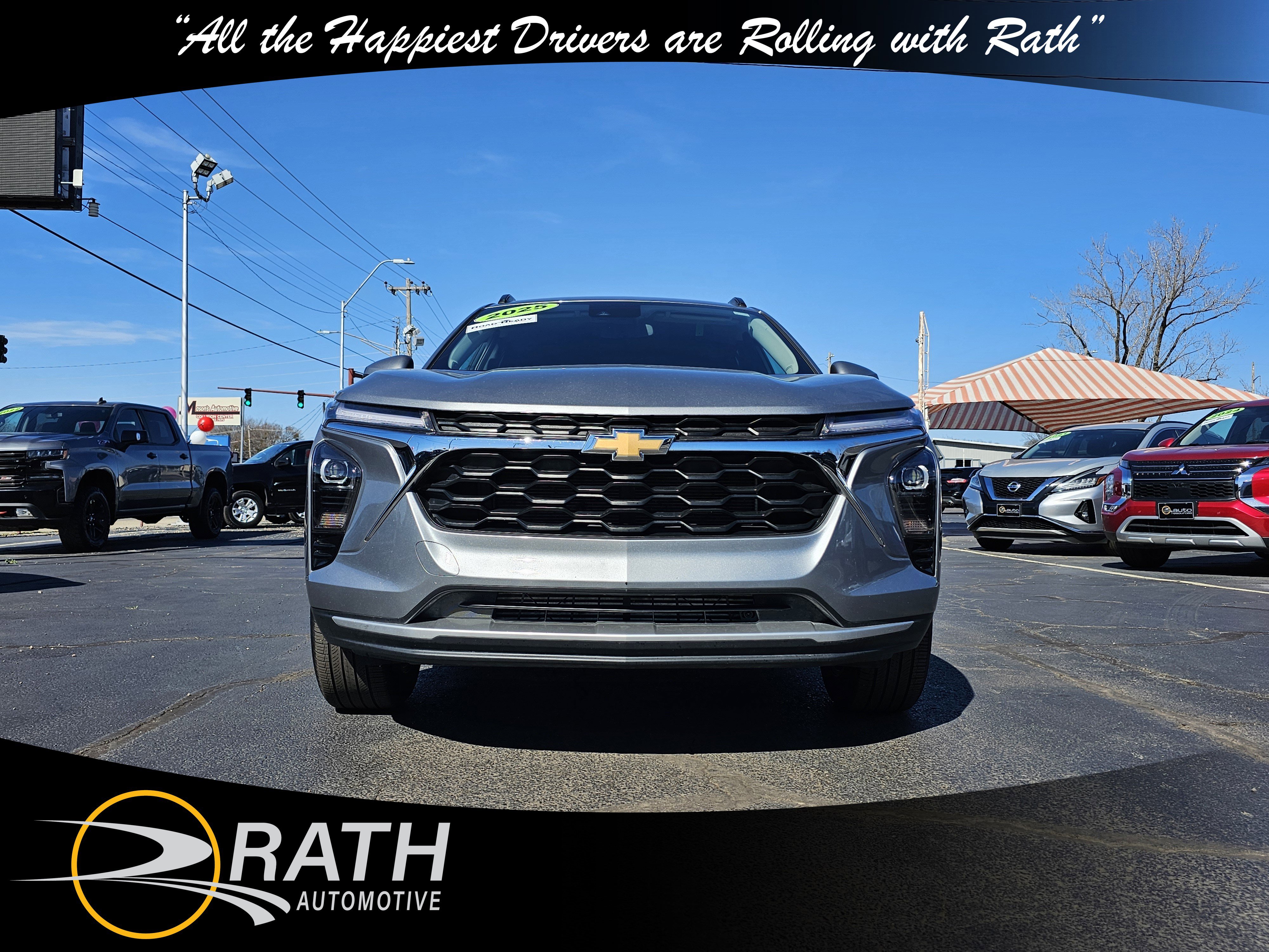 Used 2025 Chevrolet Trax LT image 3