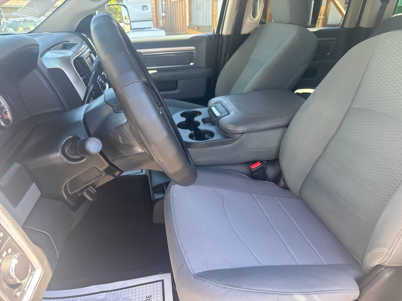 Used 2017 RAM 3500 SLT AWD/4WD image 17