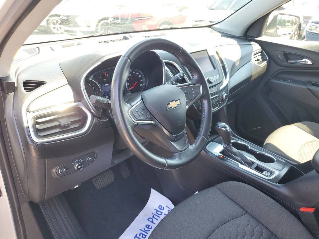 Used 2020 Chevrolet Equinox LT w/ Driver Convenience Package FWD image 8