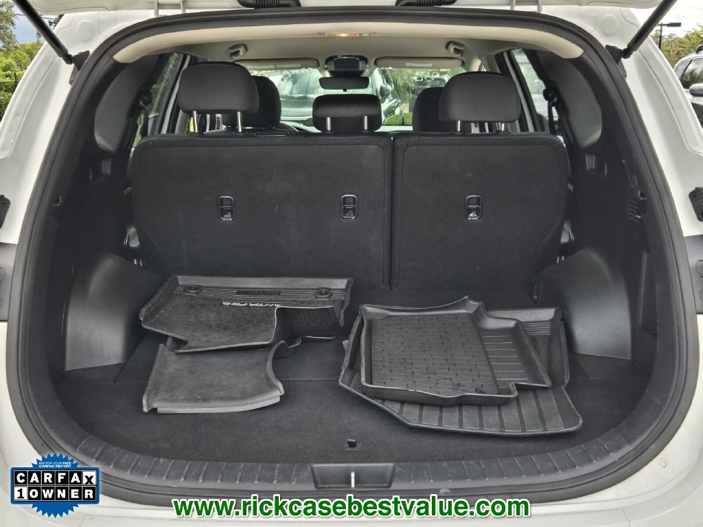 Used 2023 Hyundai Santa Fe SE w/ Winter Weather Package FWD image 14