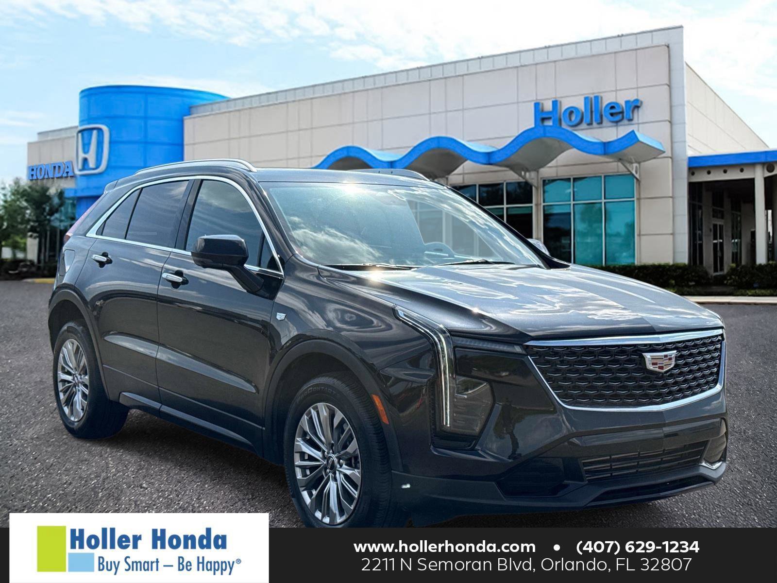 Used 2025 Cadillac XT4 Premium Luxury FWD image 1