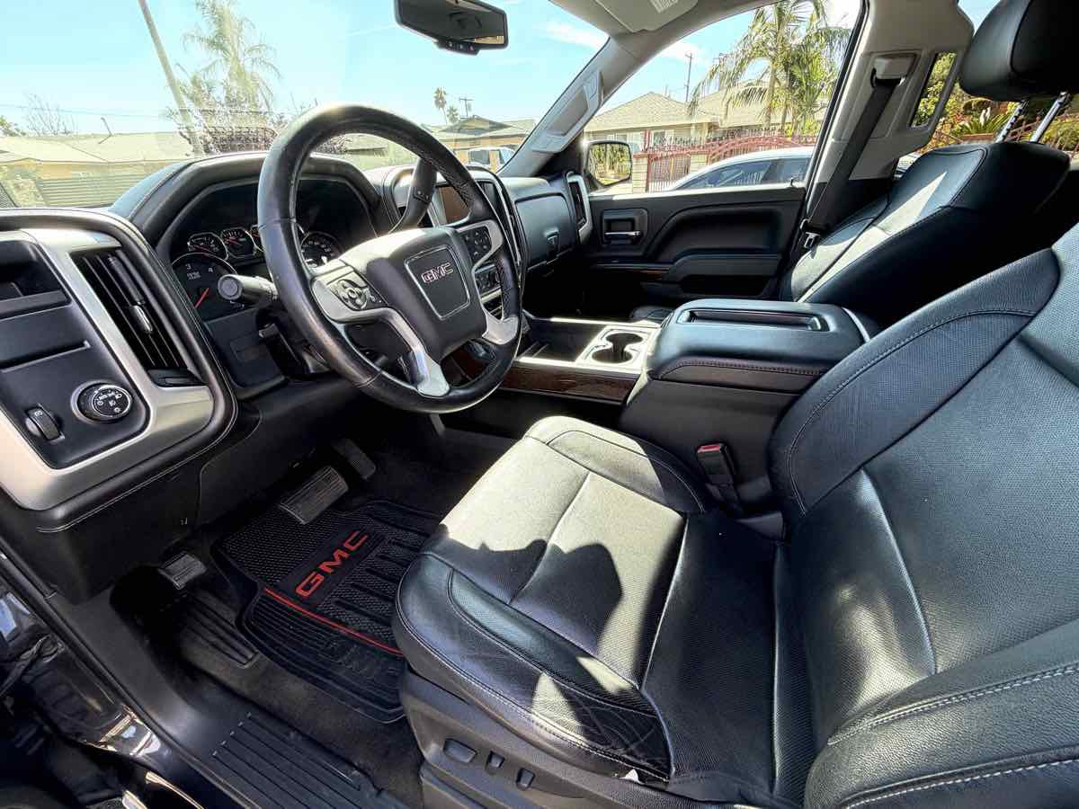 Used 2015 GMC Sierra 1500 SLT w/ SLT Crew Cab Value Package image 11