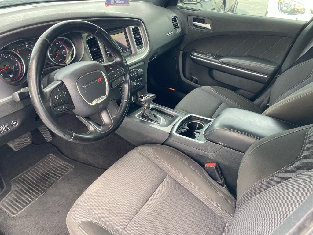 Used 2020 Dodge Charger SXT RWD image 32