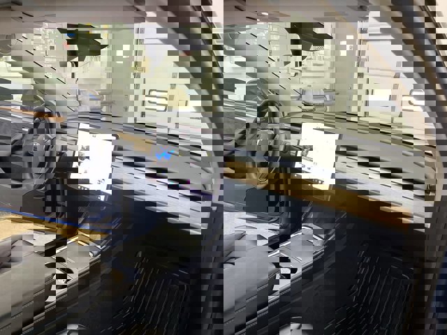 Used 2023 Tesla Model Y Performance image 28