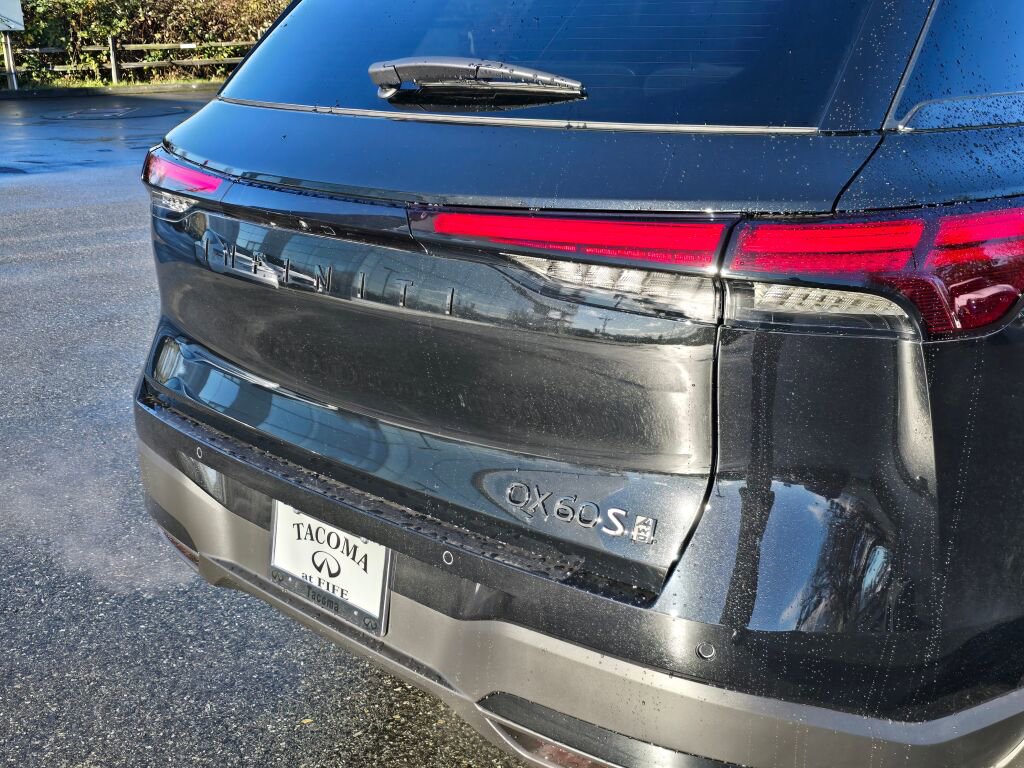 New 2026 INFINITI QX60 Sport image 13