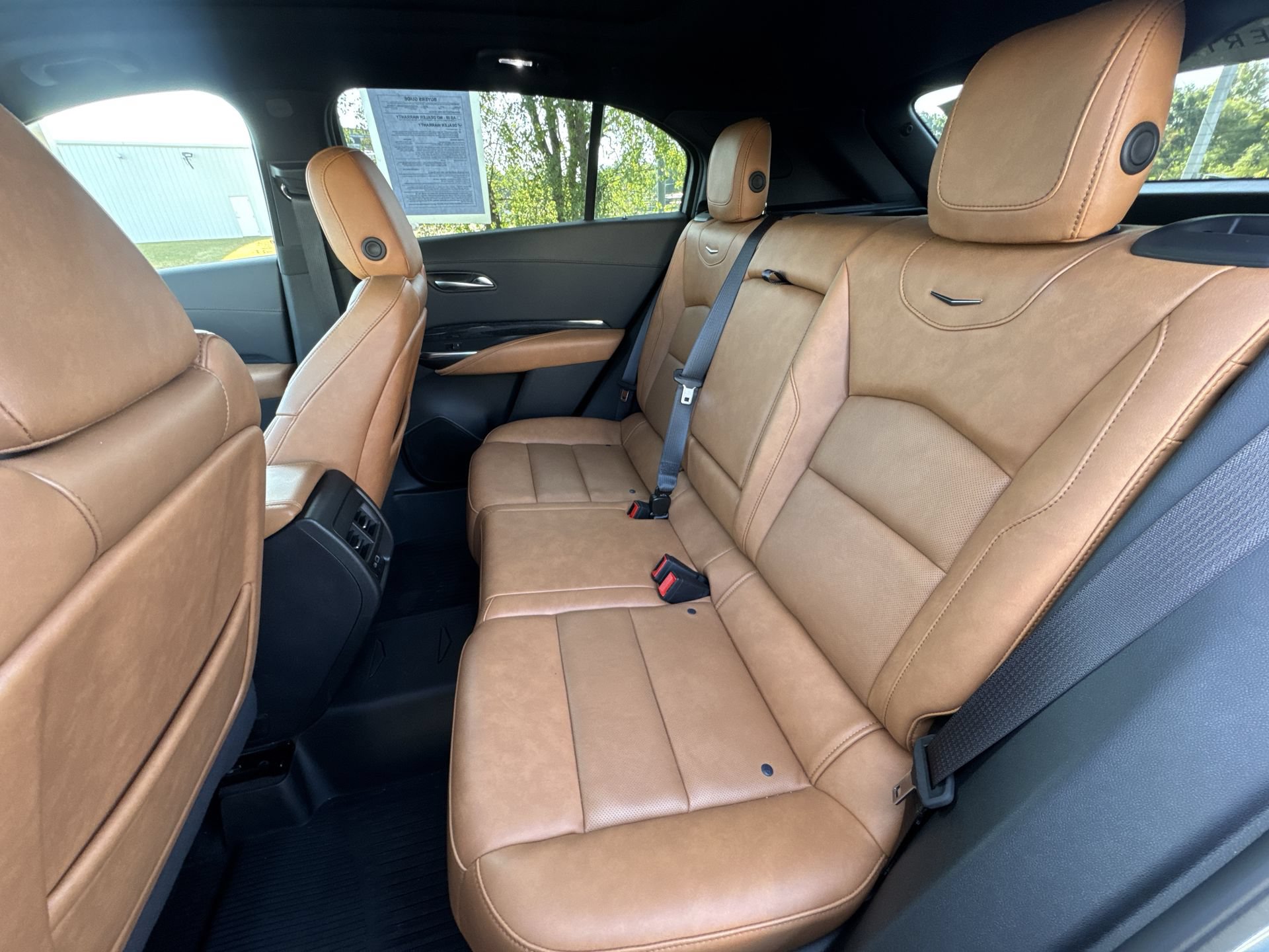Used 2024 Cadillac XT4 Premium Luxury w/ Technology Package AWD/4WD image 23