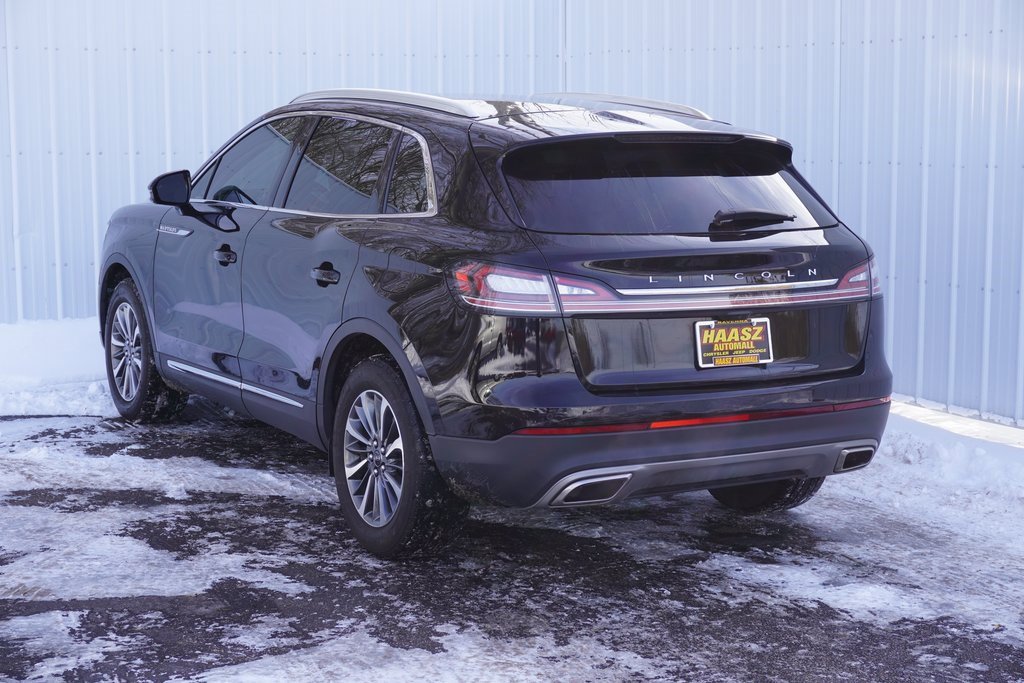 Used 2023 Lincoln Nautilus AWD w/ Premium Package image 4
