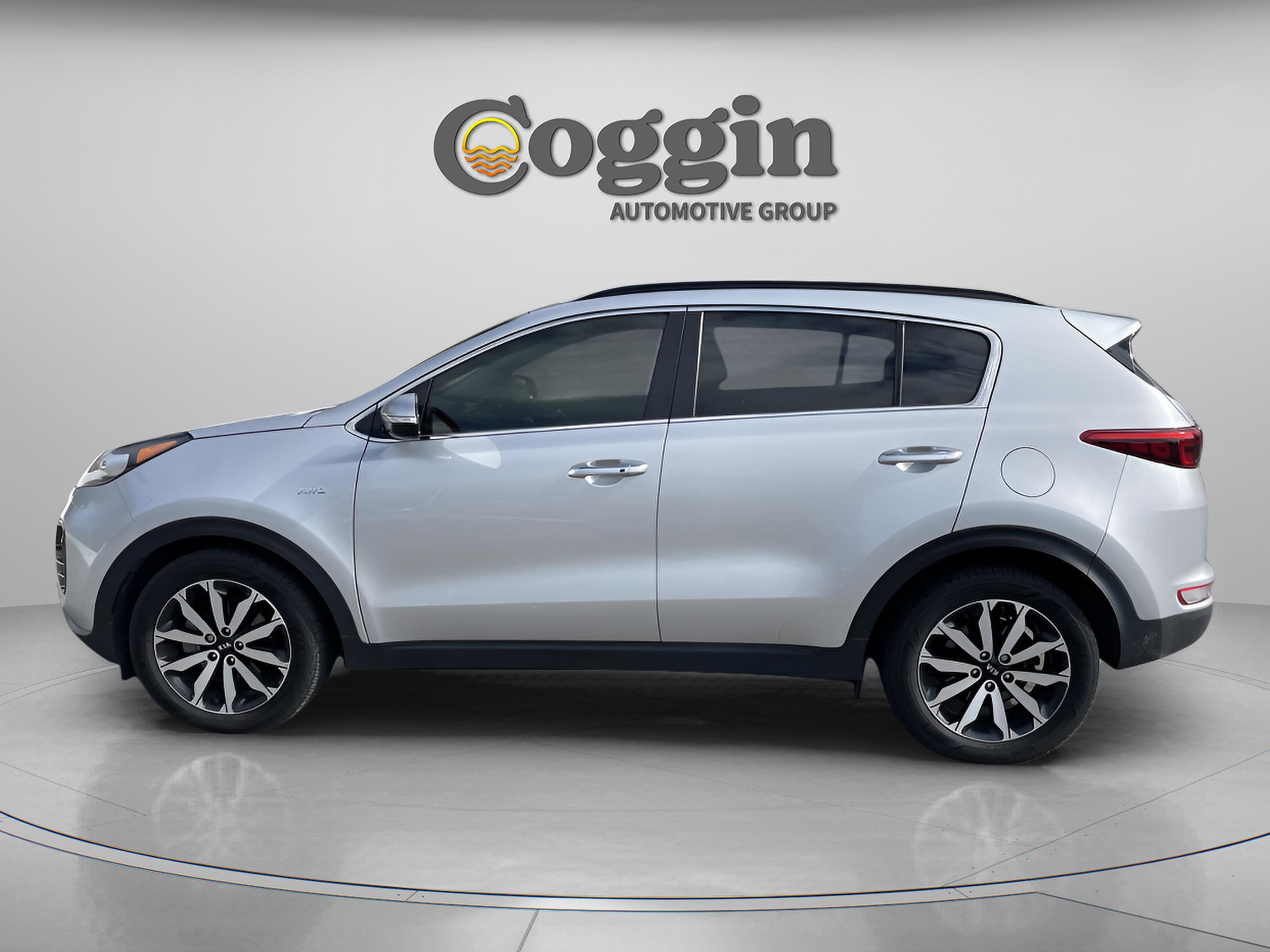 Used 2019 Kia Sportage EX w/ EX Technology Package image 2