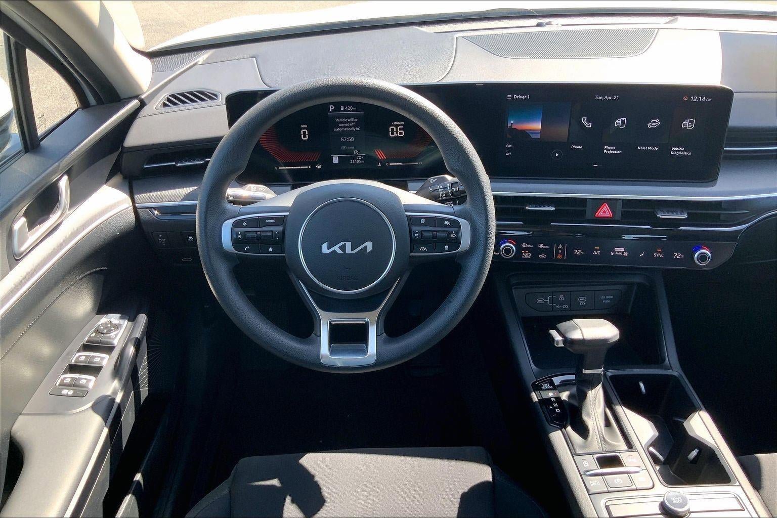 Used 2025 Kia K5 LXS FWD image 5