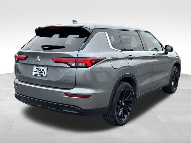Used 2023 Mitsubishi Outlander SE Black Edition image 26