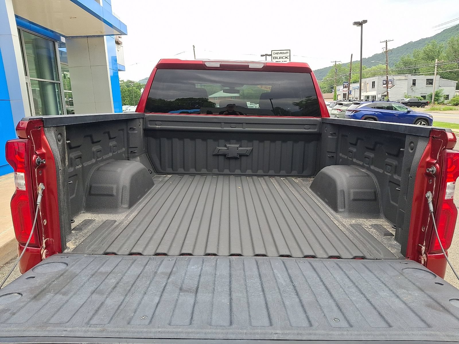 Certified 2021 Chevrolet Silverado 1500 RST AWD/4WD image 28