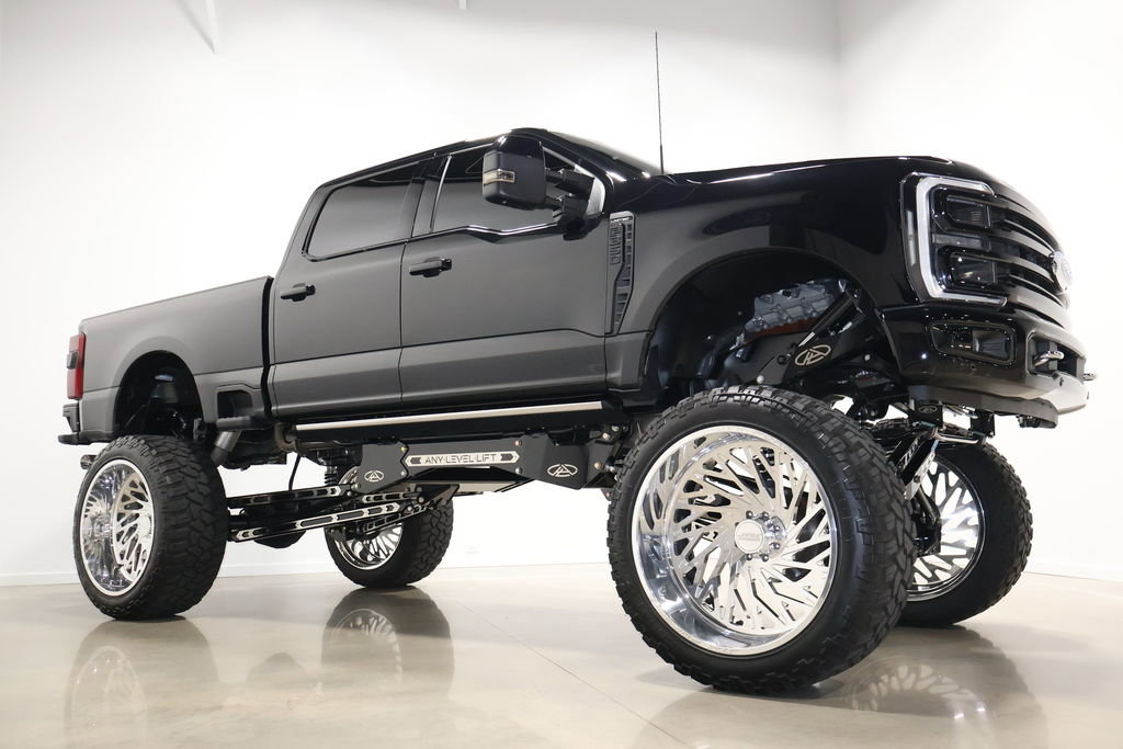 Used 2024 Ford F350 Limited w/ FX4 Off-Road Package image 92