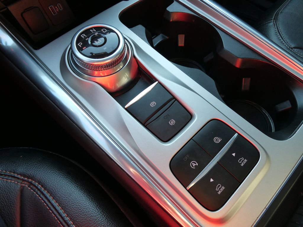 Used 2020 Ford Explorer Limited image 30