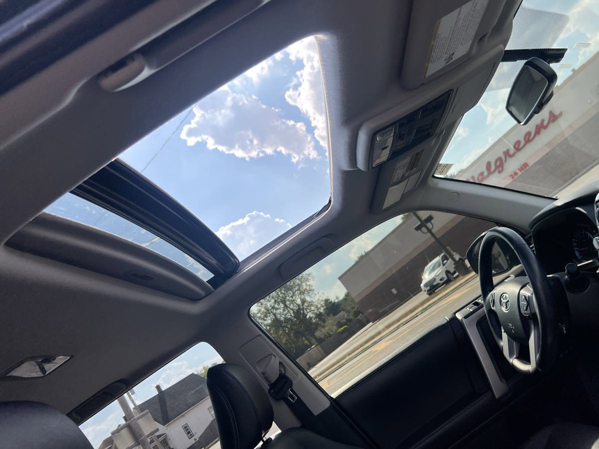 Used 2016 Toyota 4Runner Limited image 21