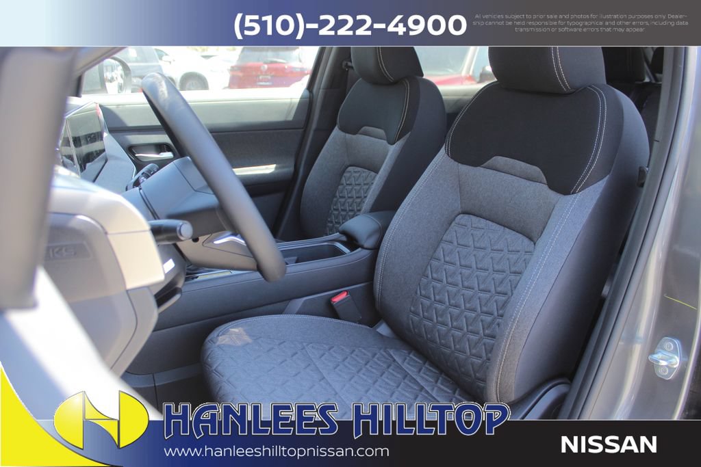 New 2025 Nissan Kicks SV w/ Illumination Package FWD image 12