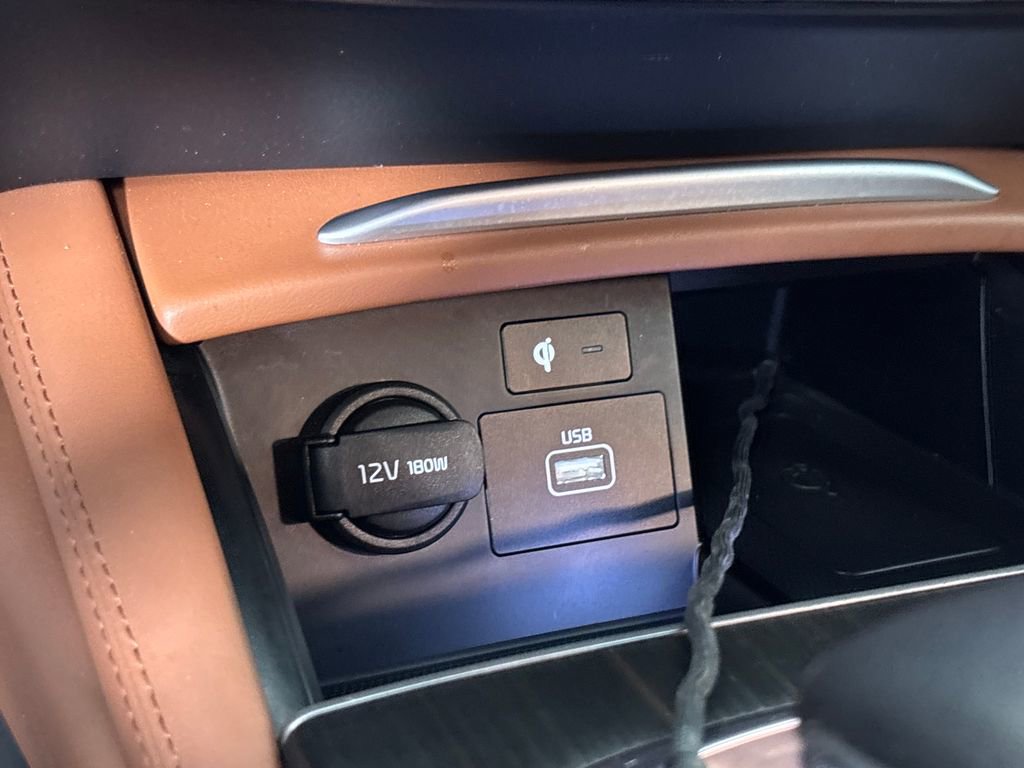 Used 2019 Kia K900 Luxury w/ VIP Package image 22