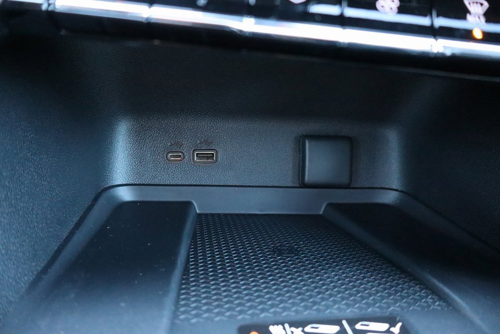 New 2026 Chevrolet Traverse LT w/ Sun and Wheel Package image 17