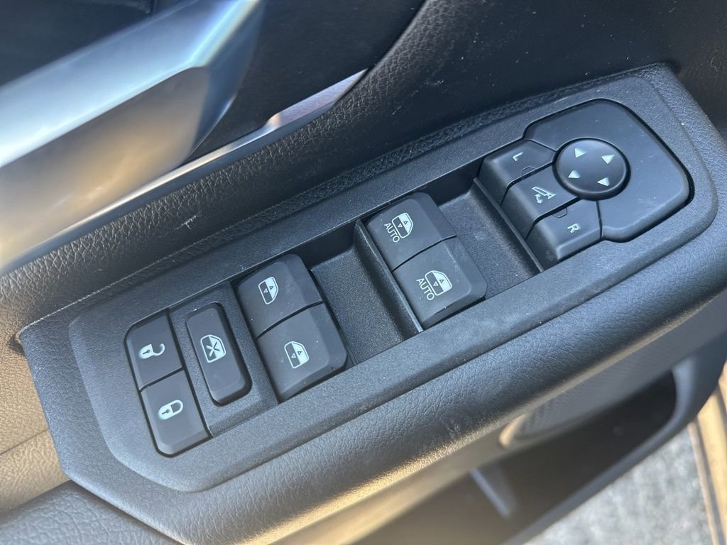 New 2026 RAM 1500 4x4 Crew Cab image 12