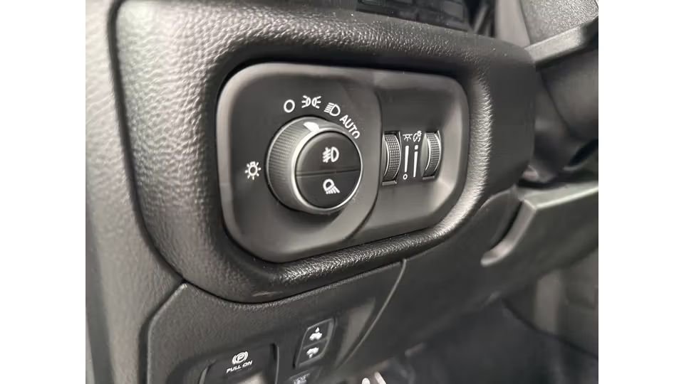 Used 2026 RAM 1500 Laramie w/ Night Edition image 22