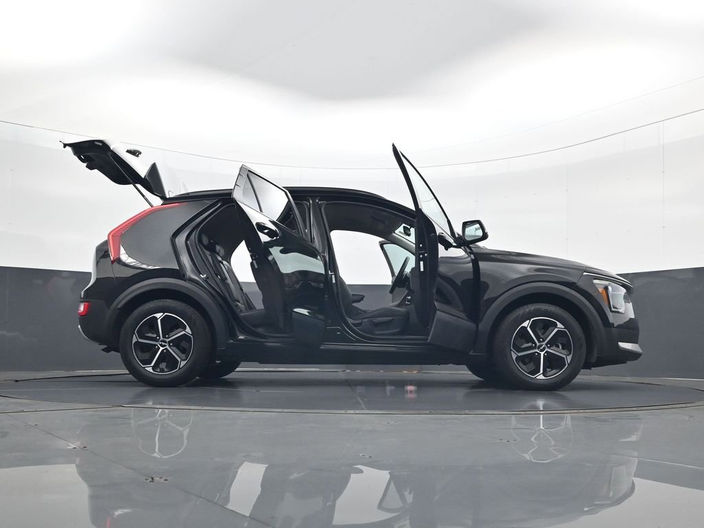 Used 2023 Kia Niro EX FWD image 33