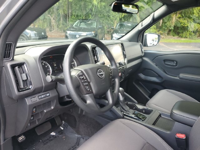 Used 2026 Nissan Frontier SV RWD image 13