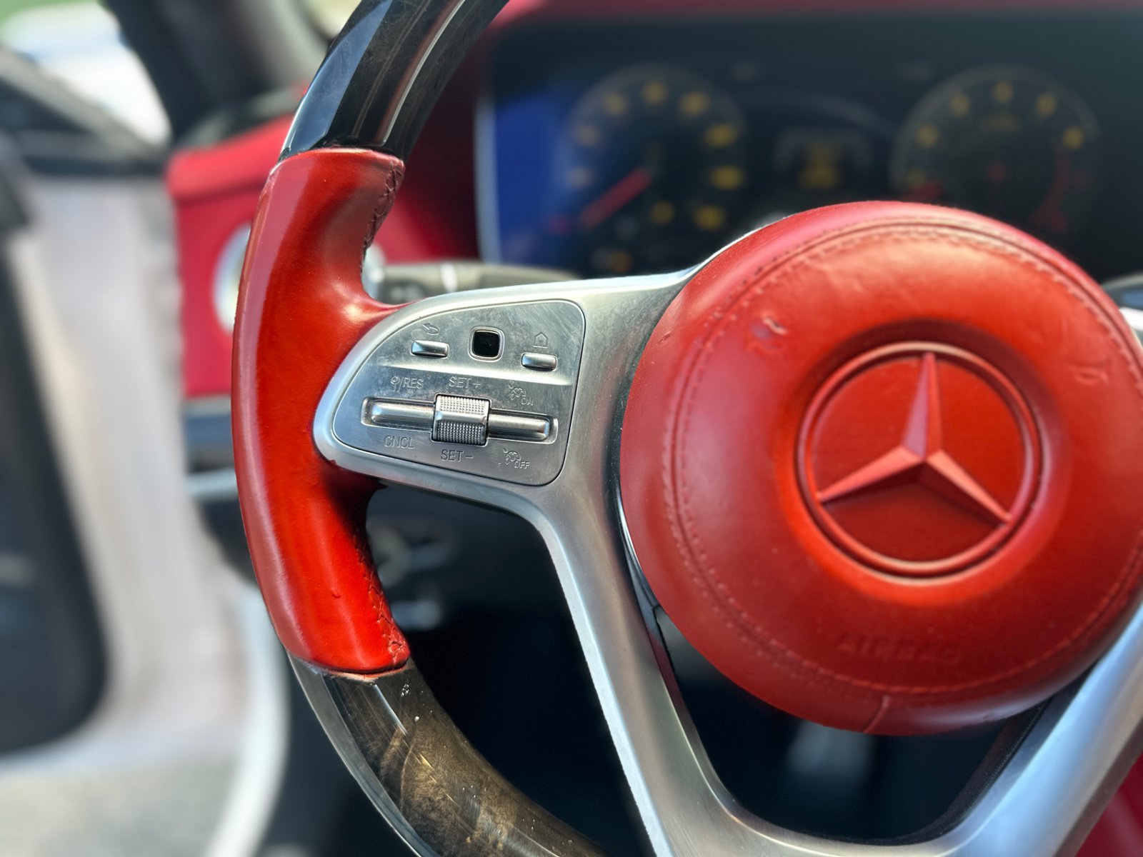Used 2018 Mercedes-Benz S 560 4MATIC Sedan w/ AMG Line Exterior image 24