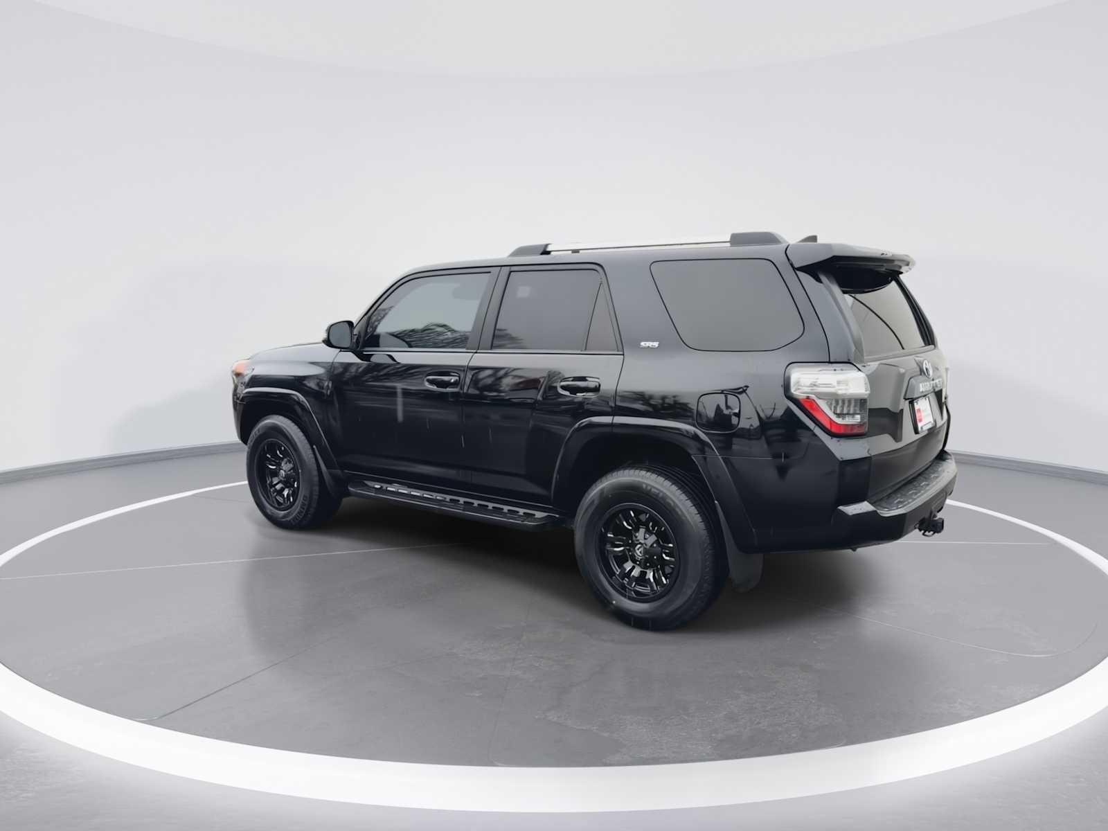 Certified 2020 Toyota 4Runner SR5 Premium image 6