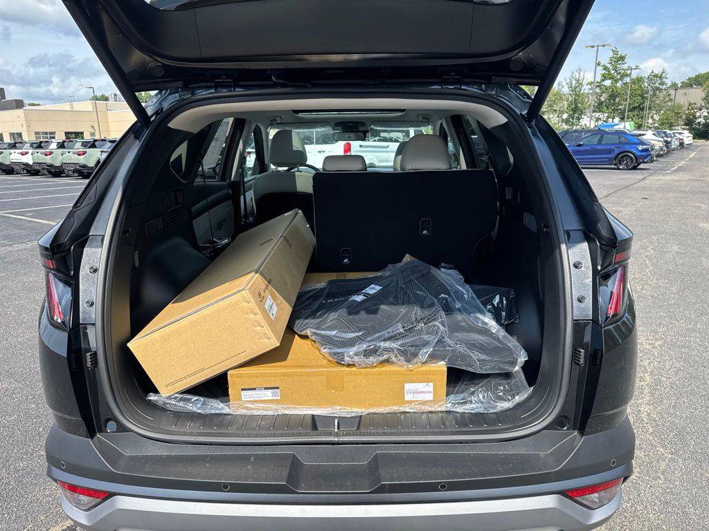 New 2026 Hyundai Tucson Limited AWD/4WD image 8