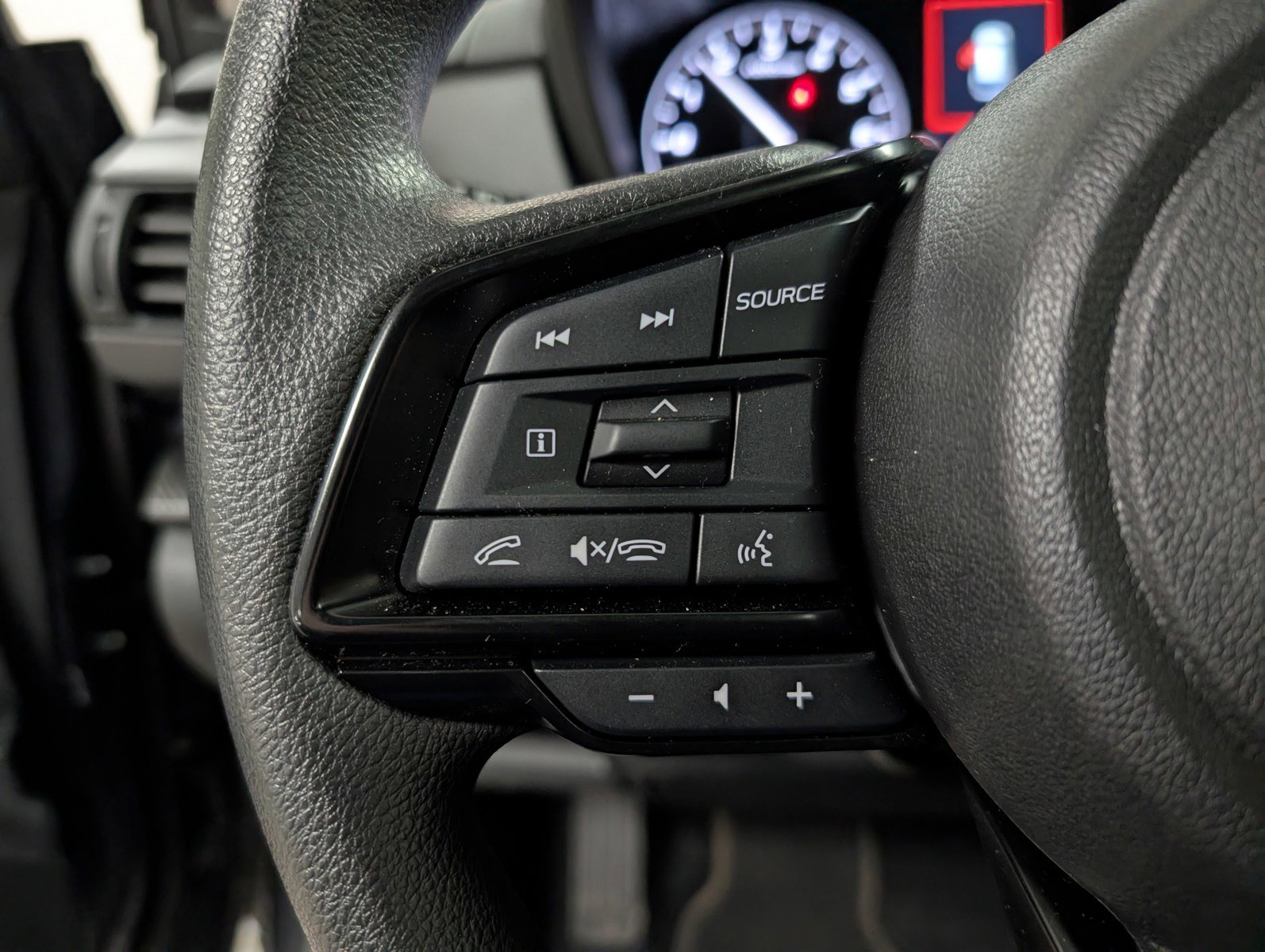 Certified 2025 Subaru Crosstrek 2.0i Premium image 18