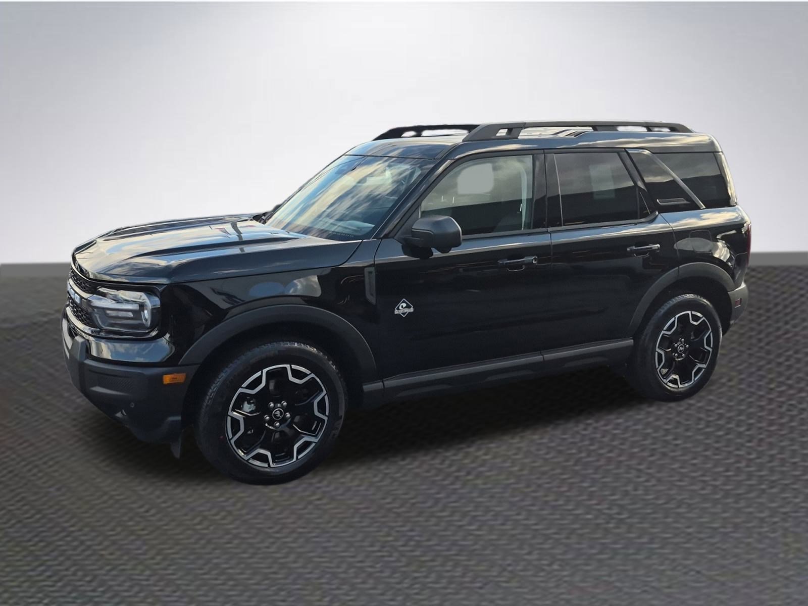 New 2025 Ford Bronco Sport Outer Banks w/ Outer Banks Tech Package+ image 2
