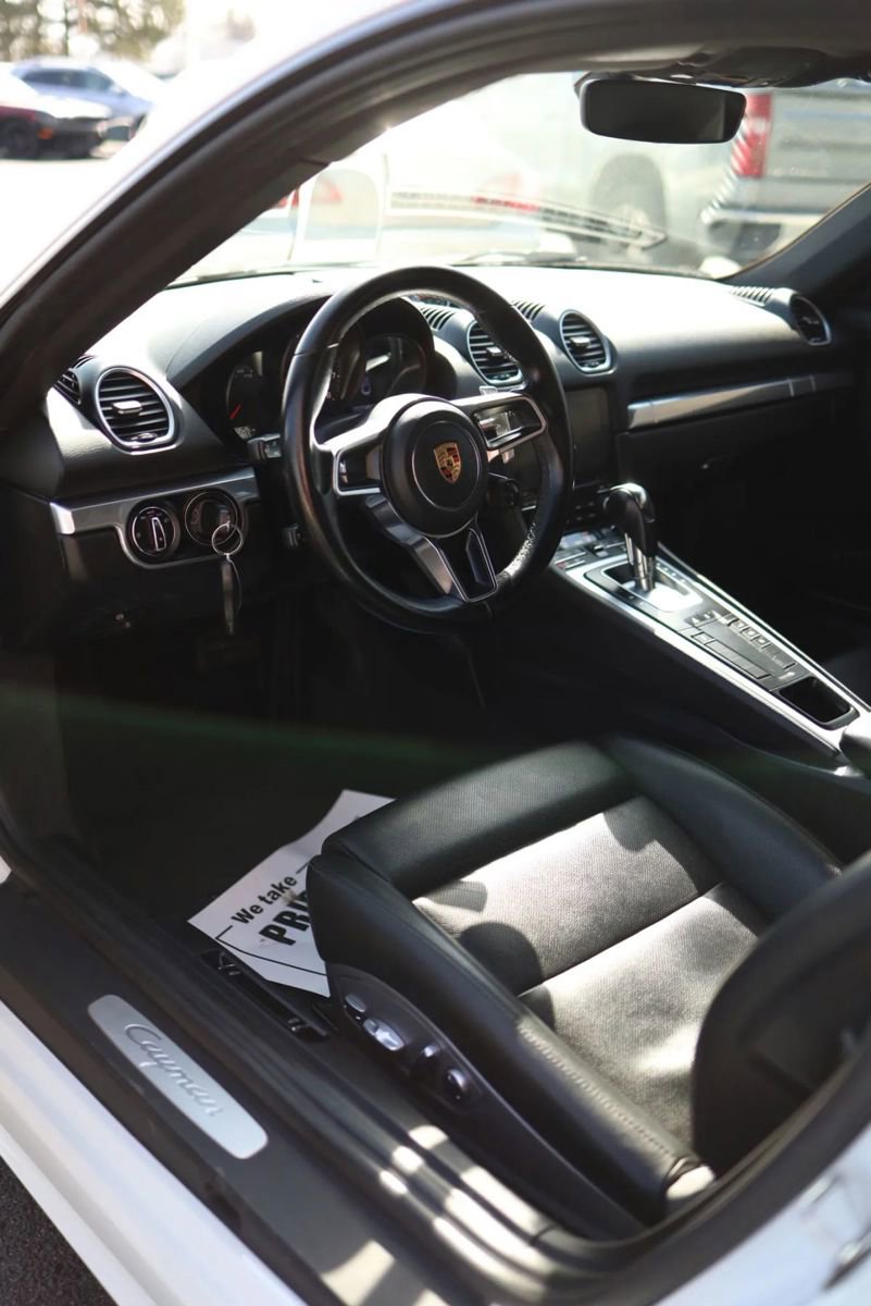 Used 2019 Porsche 718 Cayman RWD image 20