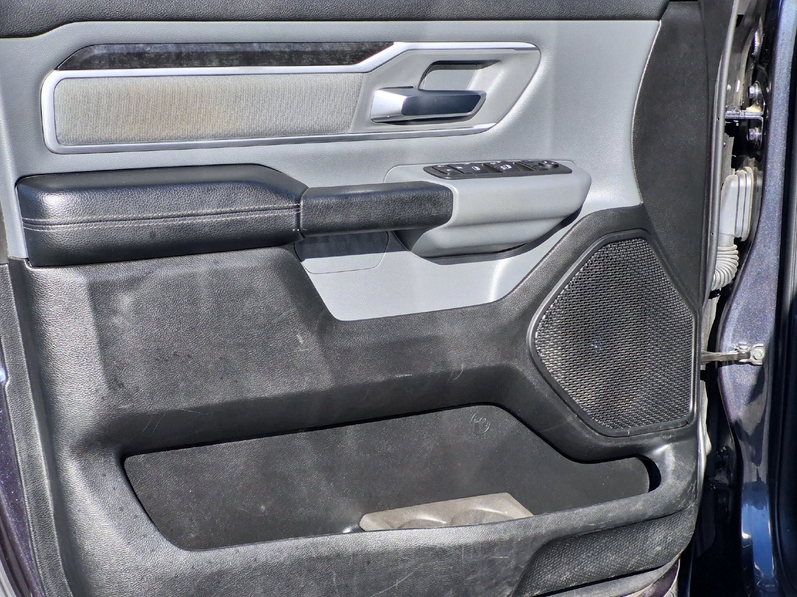 Used 2020 RAM 1500 Big Horn AWD/4WD image 10